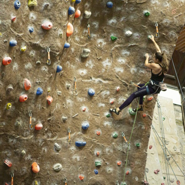 lead climbing glasgow climbing centre