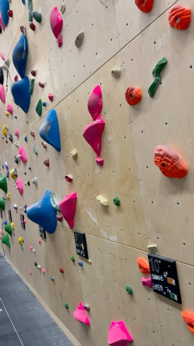 New Left Wall set is done! Ready for you to come and have a go this weekend! 🧗‍♂️💪